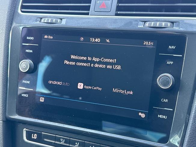 VOLKSWAGEN Golf Photo 14