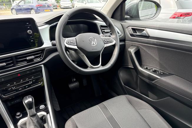 VOLKSWAGEN T-Roc Photo 43