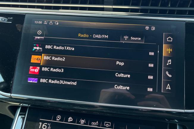 AUDI Q8 Photo 38
