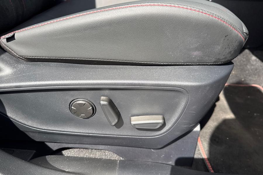 Ford KUGA Photo autoimg-3319a41c74aa271821fb245d612c569adfe84918.jpg