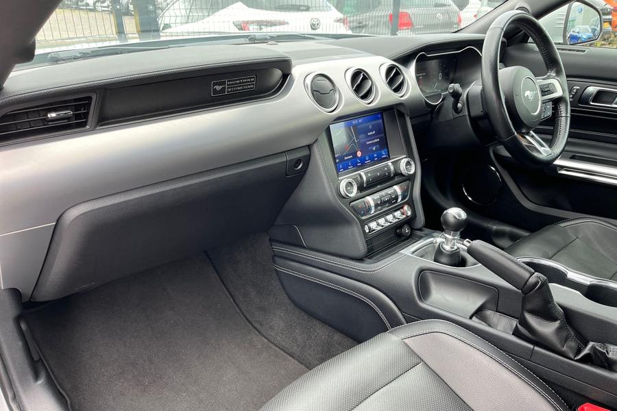 Ford Mustang Photo autoimg-331a0f33391a2a4d724a541be407162b39d659e3.jpg