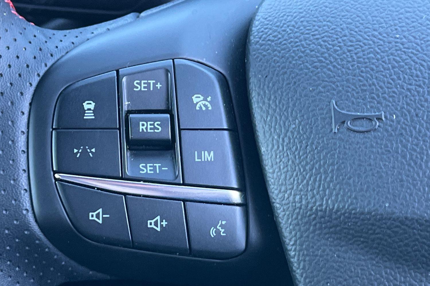 Ford KUGA Photo 37