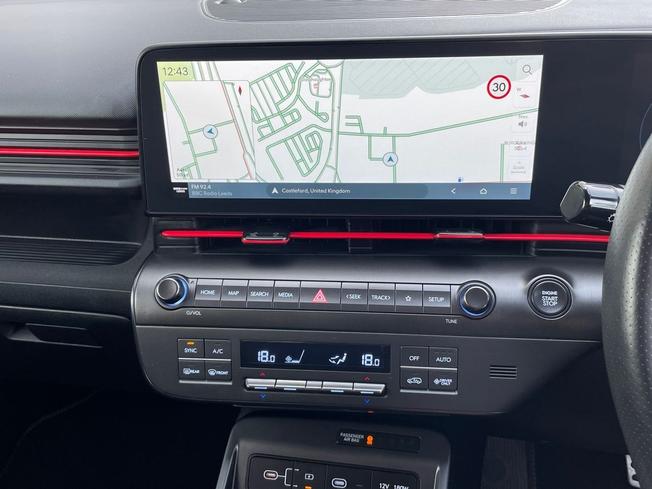 HYUNDAI Kona Photo 14