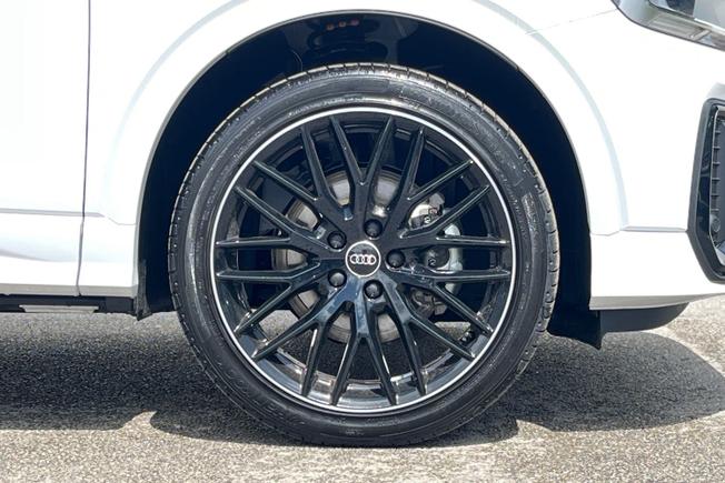 AUDI Q2 Photo 5