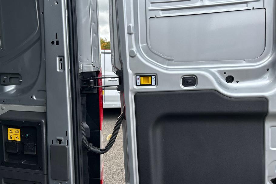 Used Ford E-TRANSIT 27