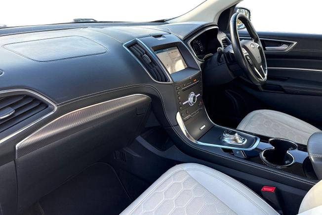 FORD Edge Photo 2