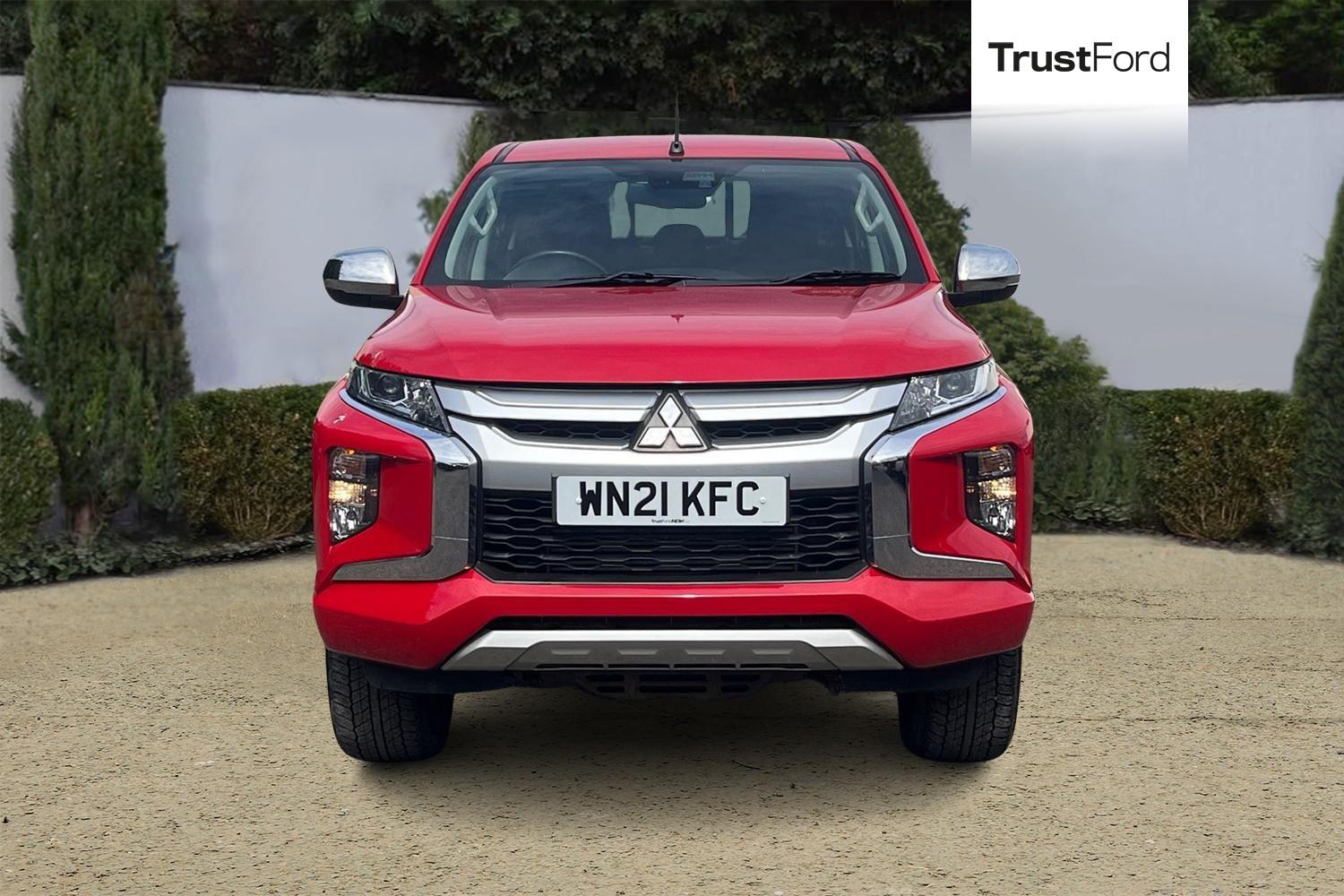 Mitsubishi L200 Photo 5