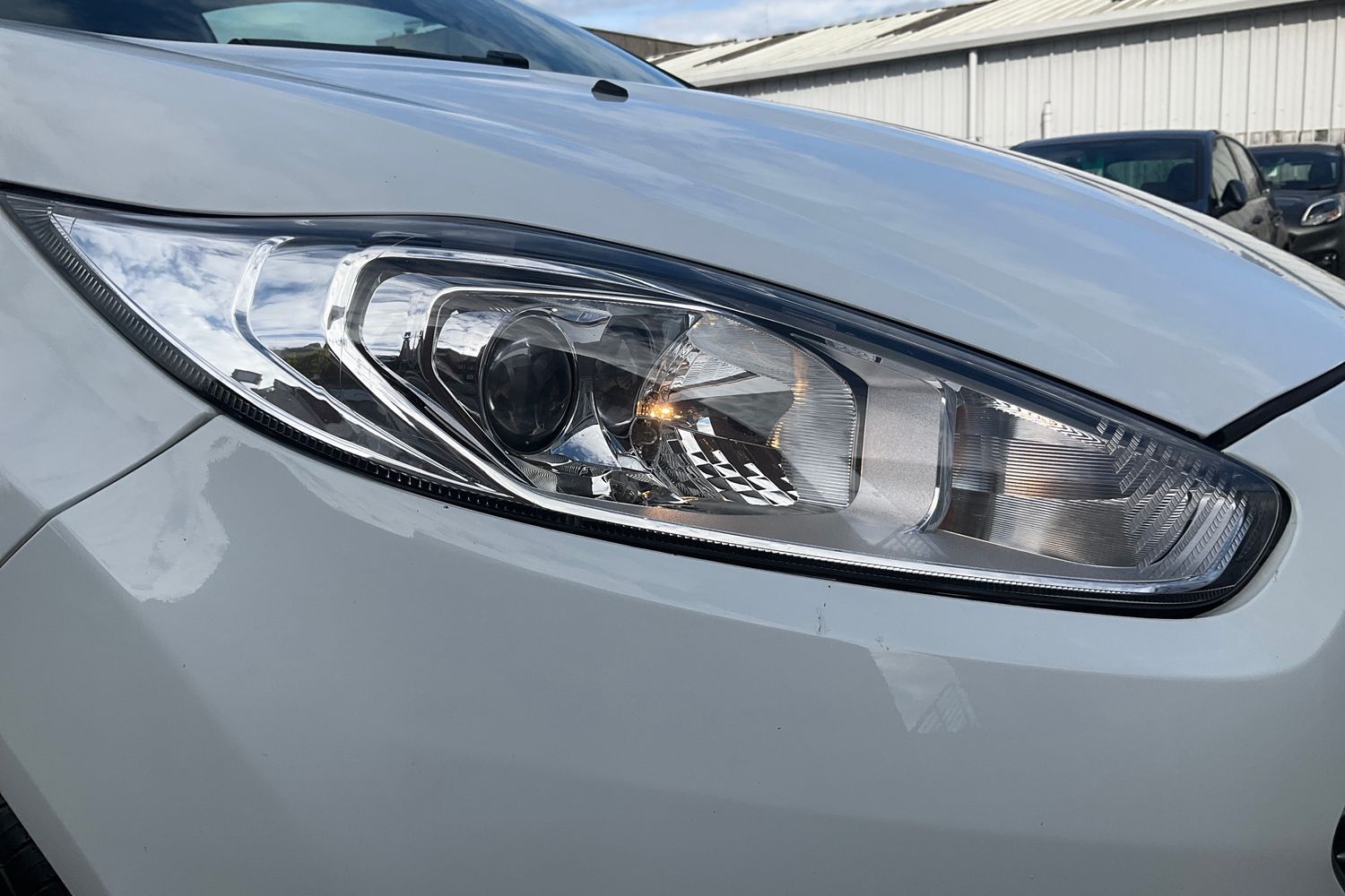 Ford FIESTA Photo 35
