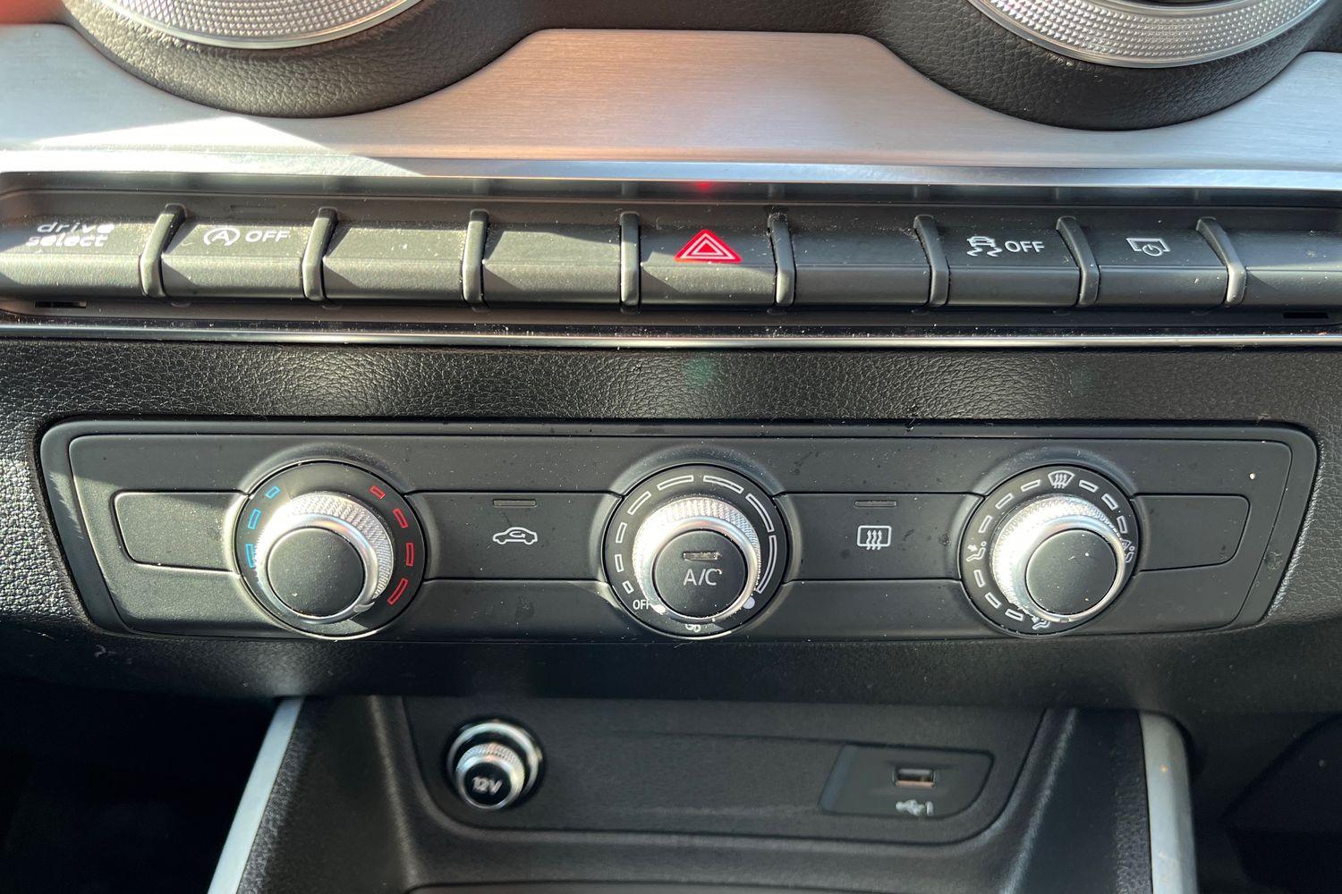 Audi Q2 Photo 37