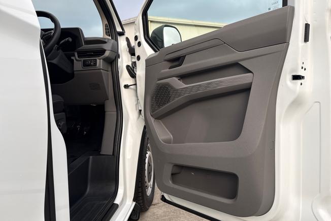 VOLKSWAGEN e-Transporter Photo 34