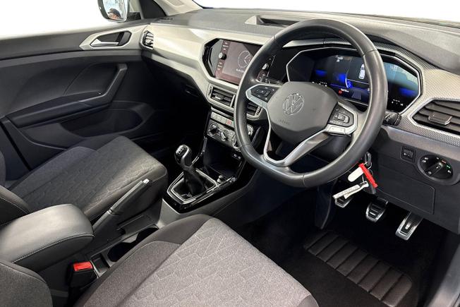 VOLKSWAGEN T-Cross Photo 6