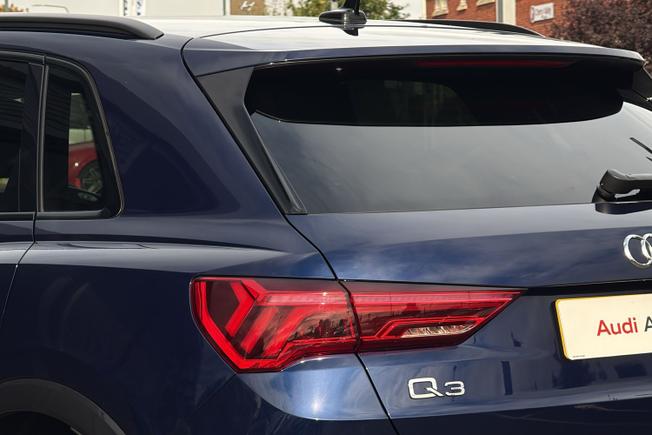 Audi Q3 Photo 49