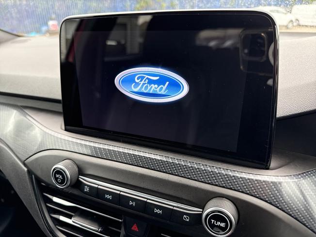 FORD Focus Photo 14