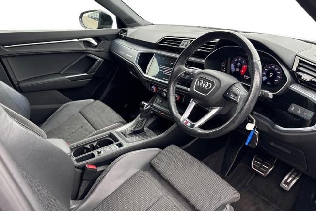 Audi Q3 Photo 6