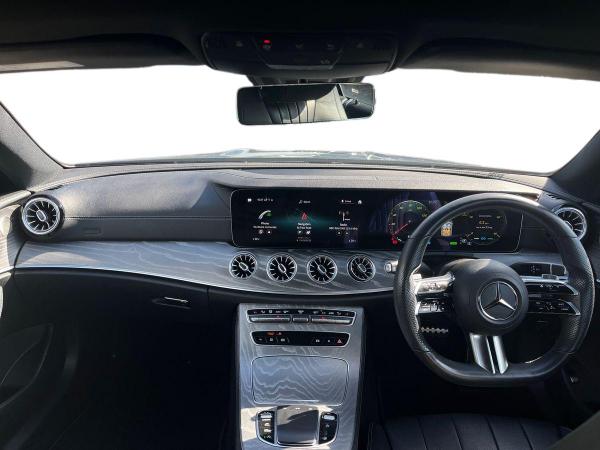 Mercedes-Benz E Class Photo autoimg-3337ce2a10832c49e9d774e631fbb6721fbbc1cc.jpg