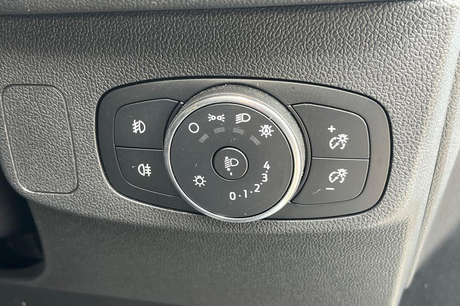 Ford Focus Photo autoimg-33388ca556fcf9cbd2b64471e02aab3fbaf4a684.jpg