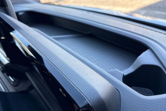 VOLKSWAGEN Transporter Photo 29