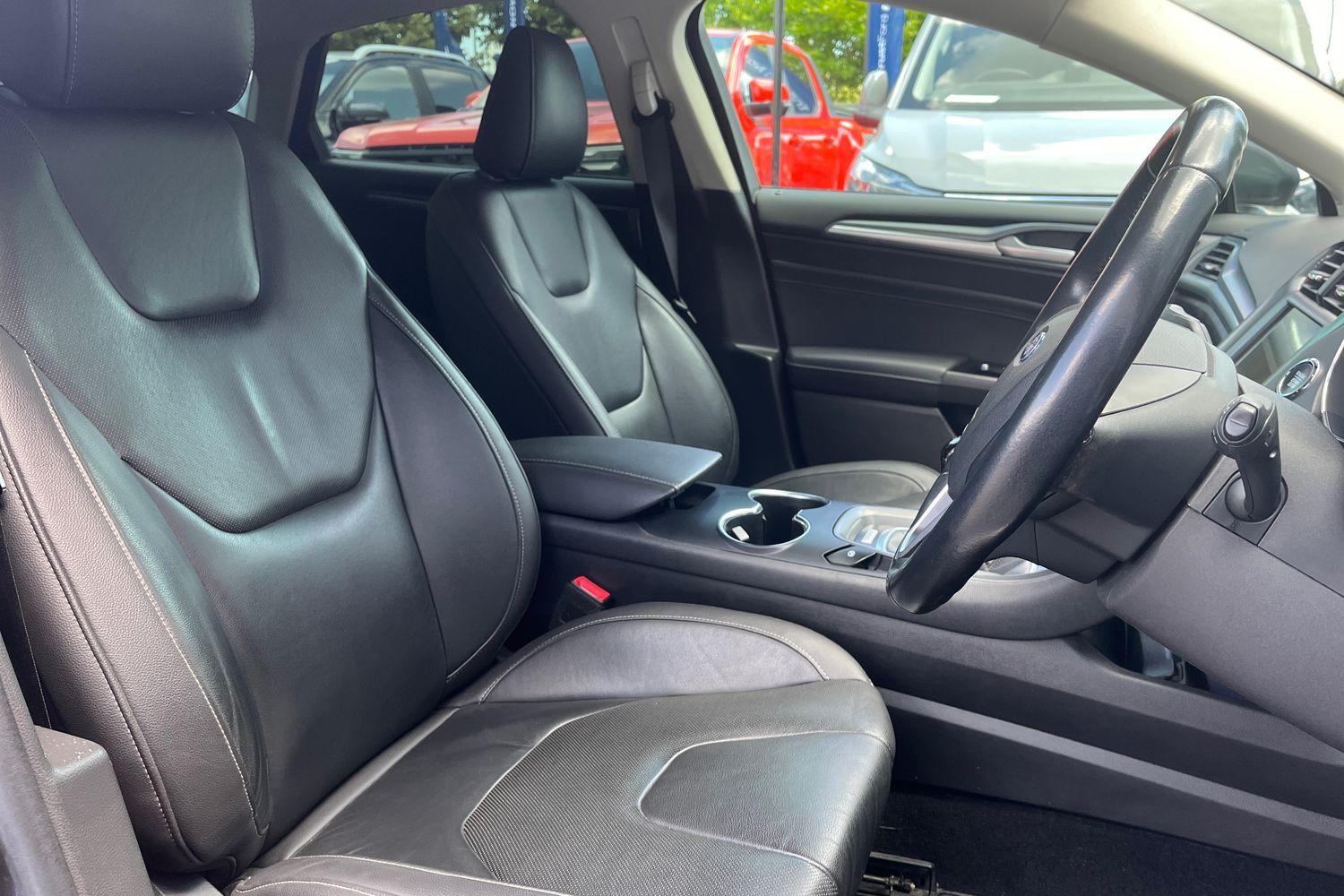 Ford MONDEO Photo 16