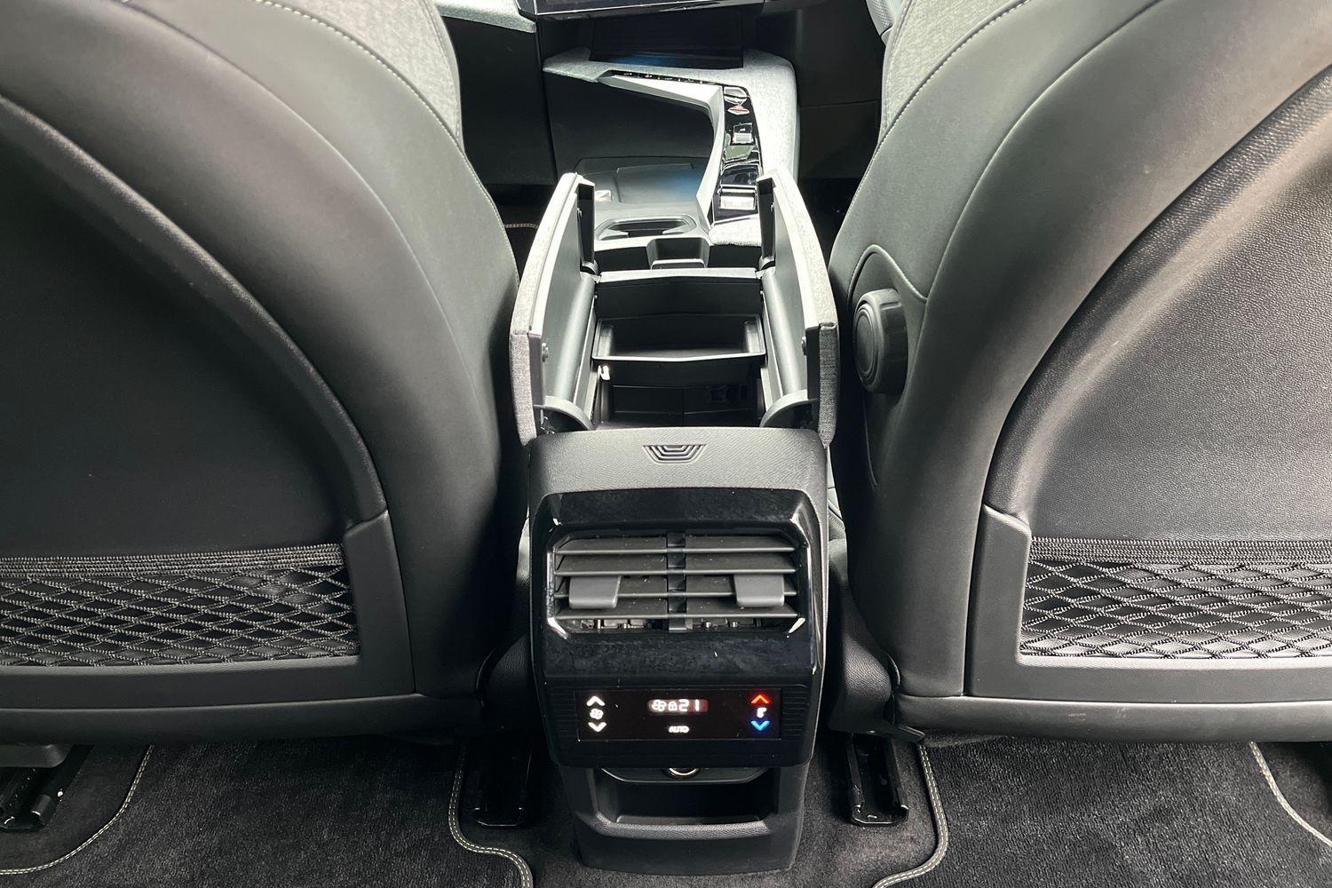 Peugeot E-5008 Photo 28