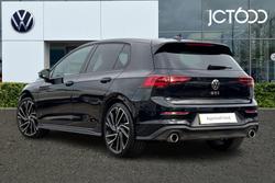 VOLKSWAGEN Golf Photo 3