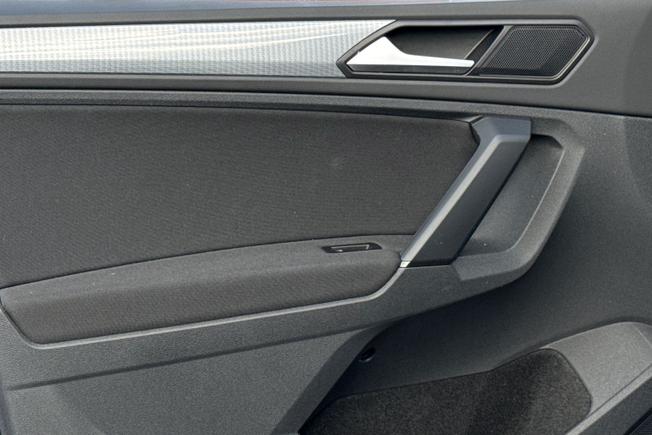 VOLKSWAGEN Tiguan Photo 48