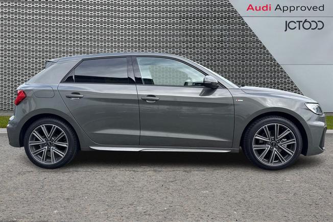 Audi A1 Photo 4