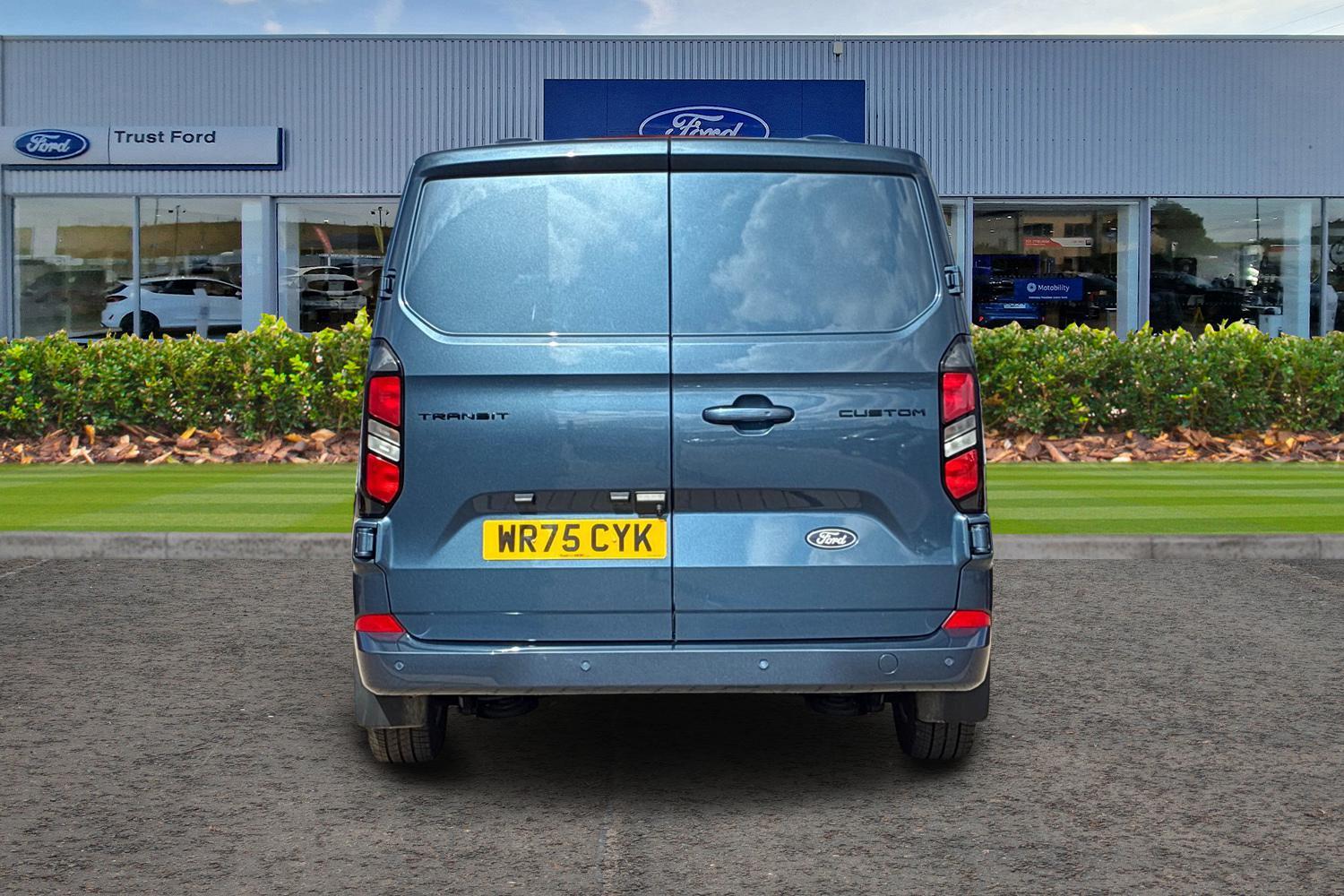 Ford Transit Custom Photo 12