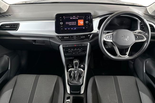 Volkswagen T-Roc Photo 10