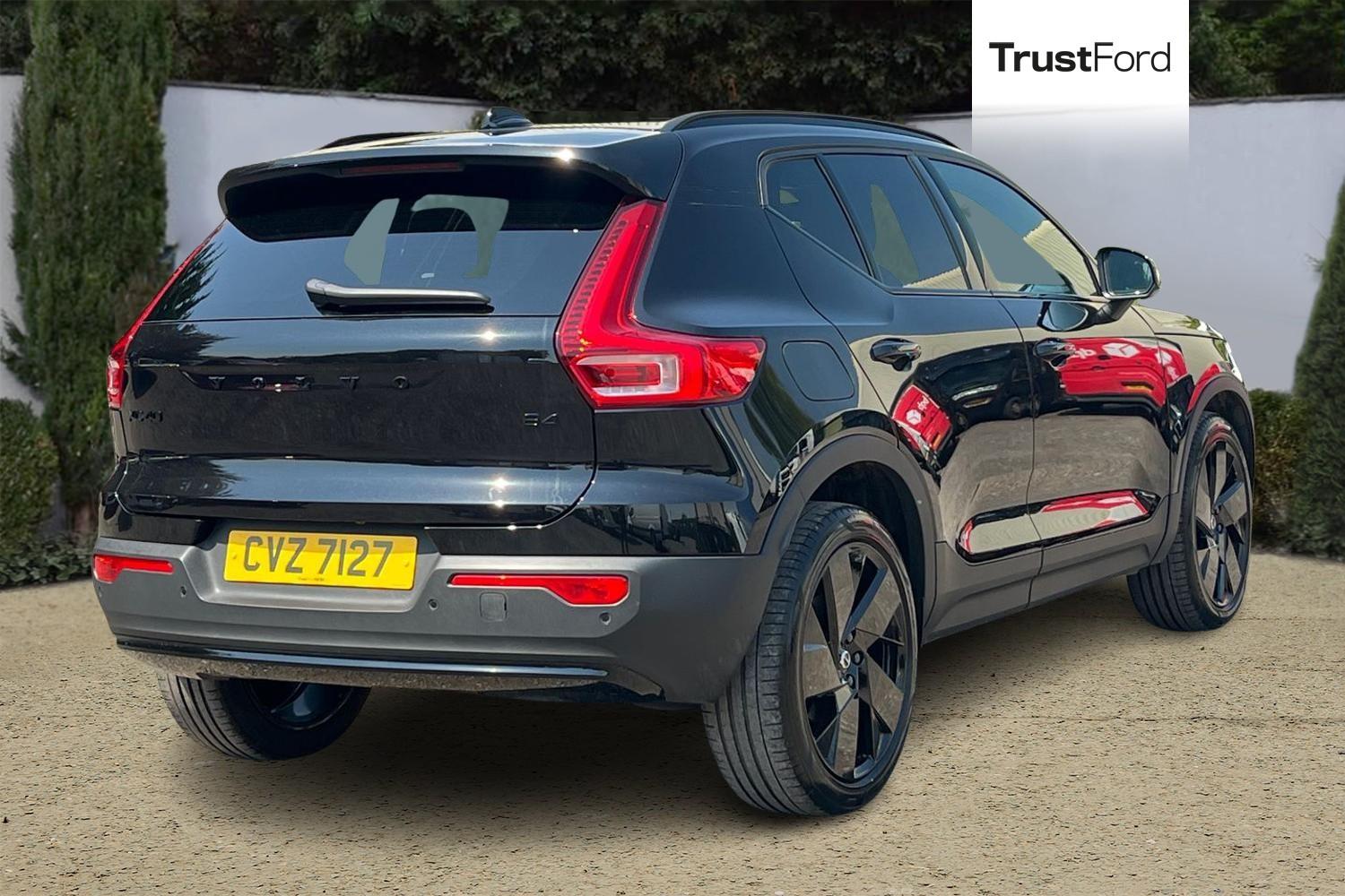 Volvo XC40 Photo 3