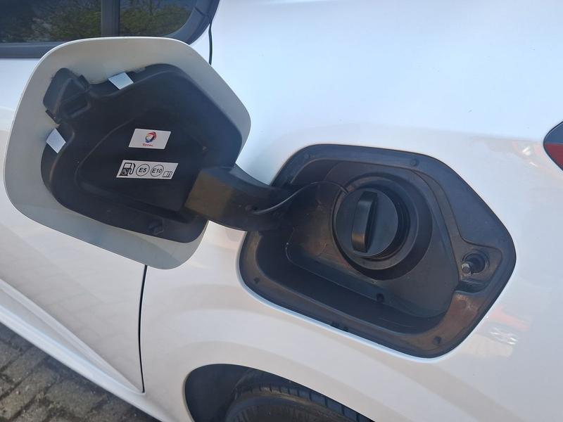 Used Peugeot 208 OV24WKU 31