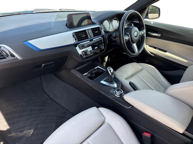 BMW 1 Series Photo 2