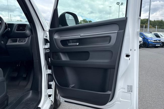 Volkswagen ID. Buzz Cargo Photo 23