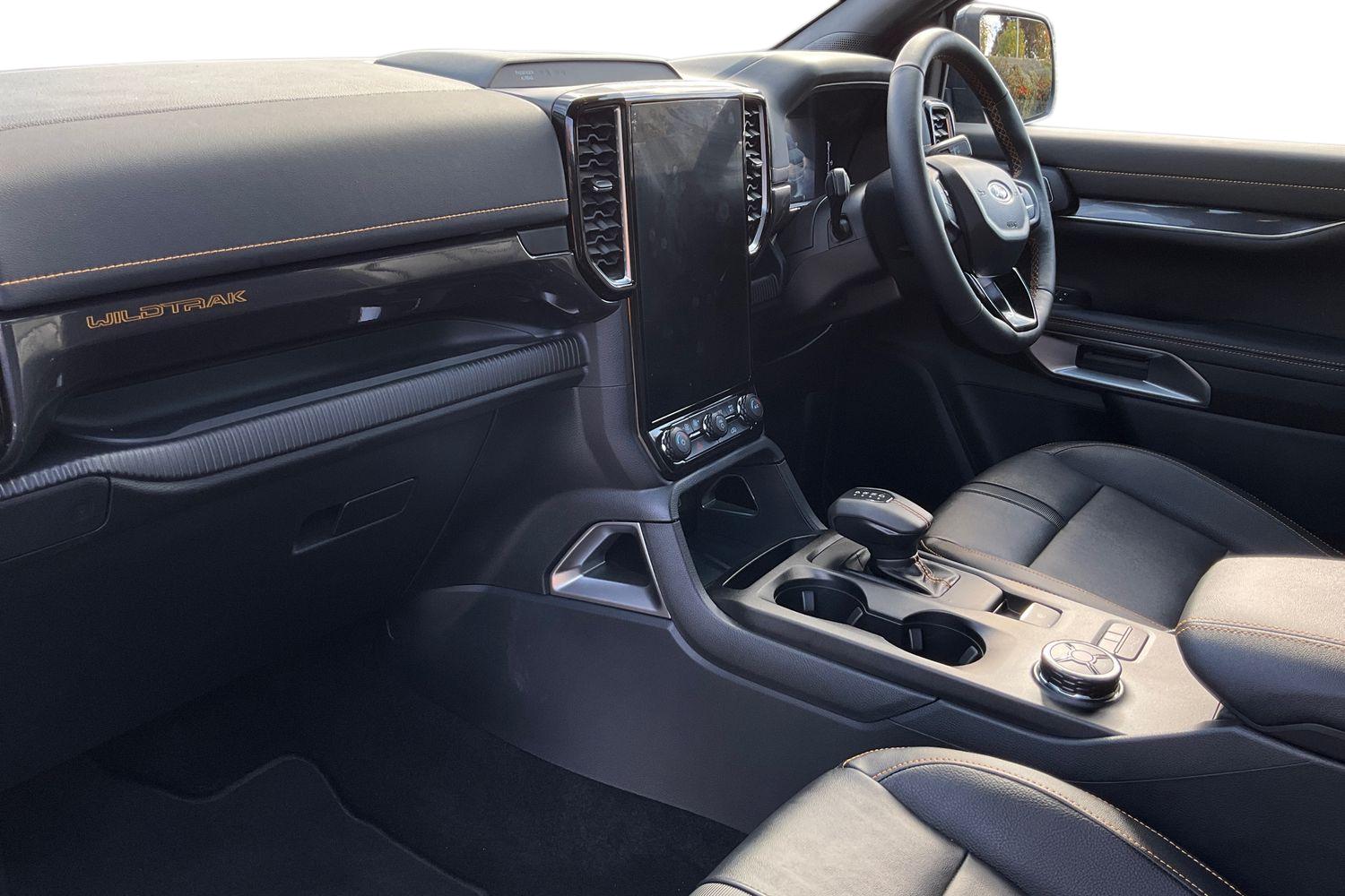 Ford RANGER Photo 2