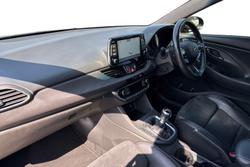 HYUNDAI I30 Photo 2