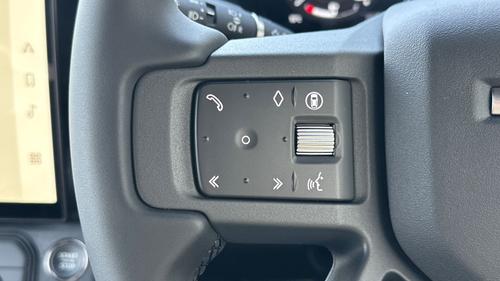 Land Rover Defender Photo autoimg-336b031818f89784e9a1cd4851a85dd46ea94d00.jpg