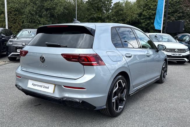 VOLKSWAGEN Golf Photo 43