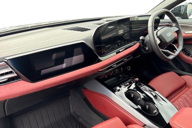 Audi S5 Avant Photo 2