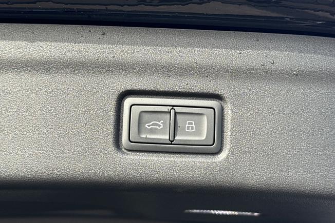 AUDI Q6 E-Tron Photo 28