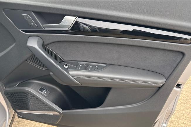 AUDI Q5 Photo 36