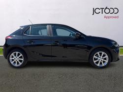 VAUXHALL Corsa Photo 4