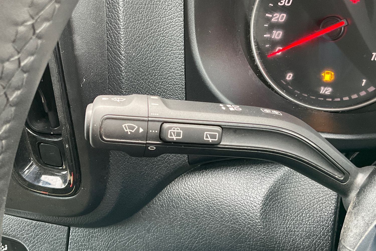 Mercedes-Benz VITO Photo 16