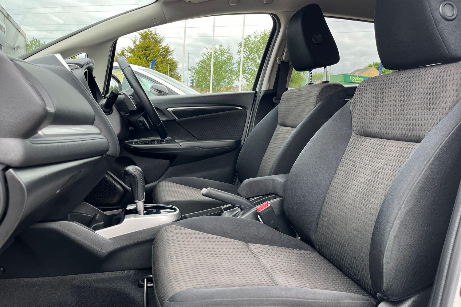 Honda JAZZ Photo 18