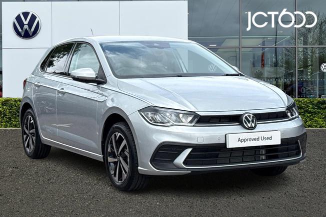 VOLKSWAGEN Polo Photo 1