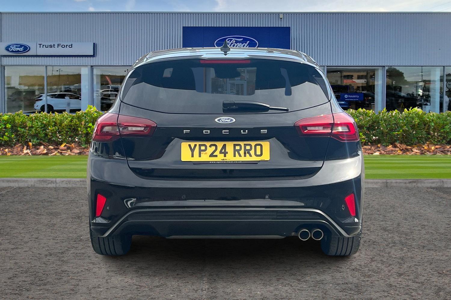 Ford FOCUS Photo 6