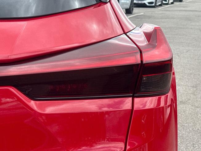 LEXUS Ux Photo 18