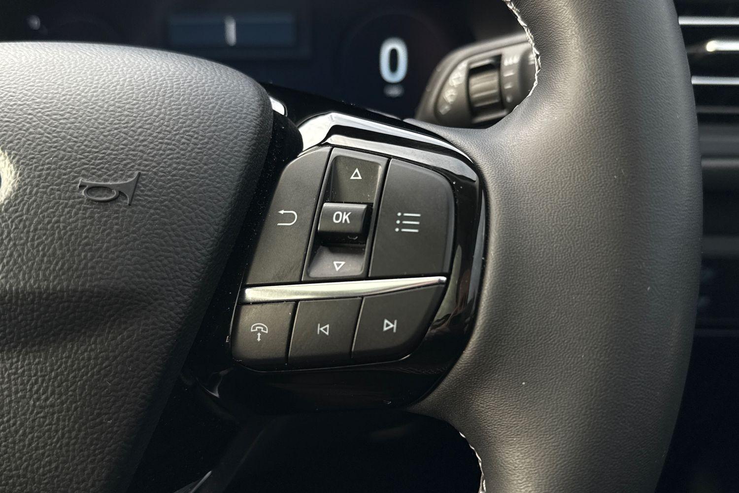 Ford KUGA Photo 33