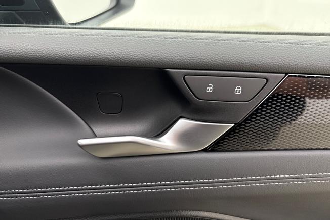 VOLKSWAGEN Tiguan Photo 25