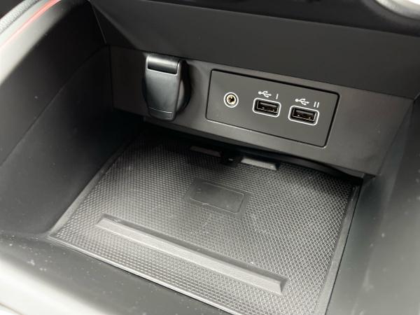 Renault Clio Photo autoimg-3386928d998071419fe3c02194ce1c9222b3d009.jpg