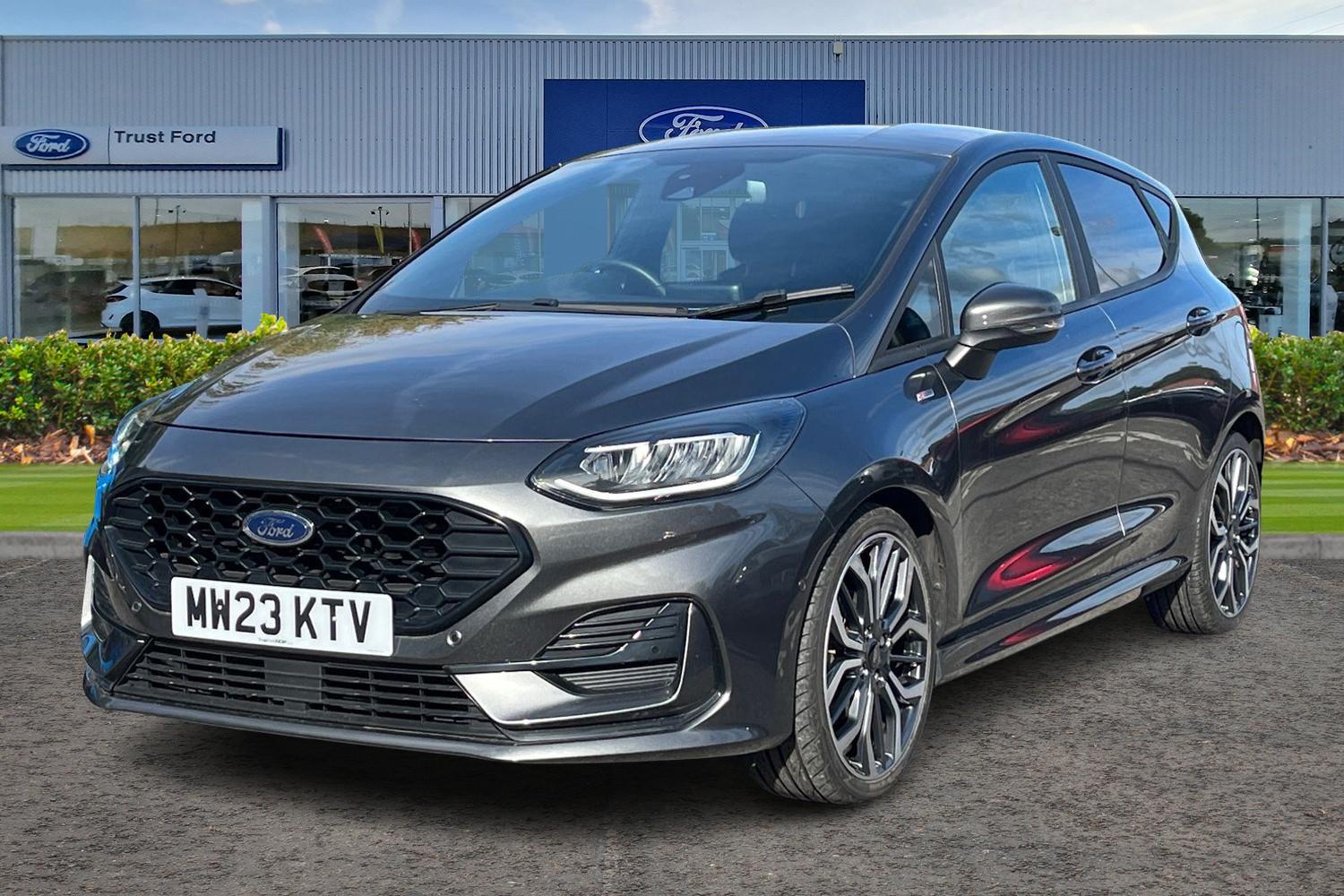 Ford Fiesta Photo 4
