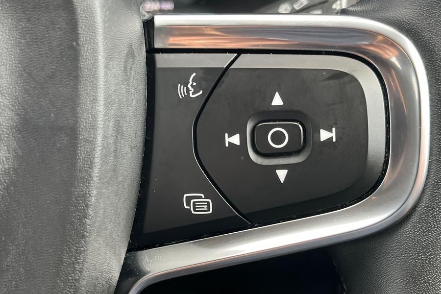 Volvo XC40 Photo autoimg-3388480771ff52a48e10e14599b27012caeecca9.jpg